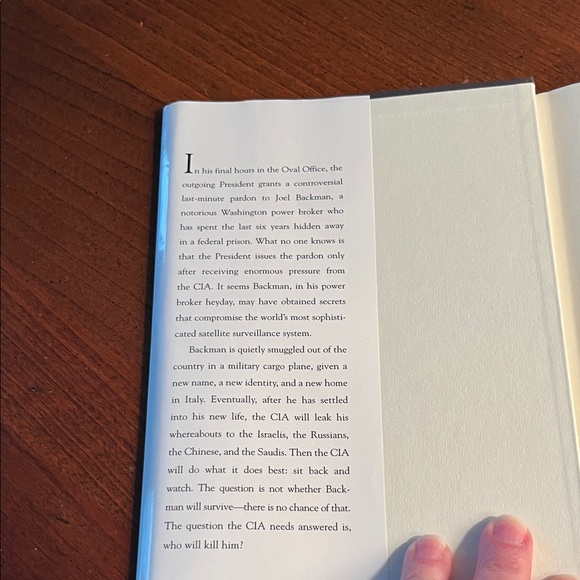 ♥️ 3/$15 John Grisham's The Broker - Hard Cover Edition - Picture 5 of 7